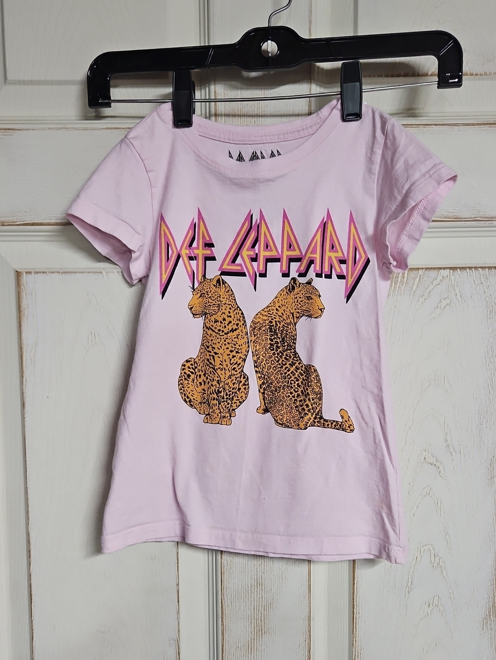 Def Leppard Pink Kids Graphic Tee